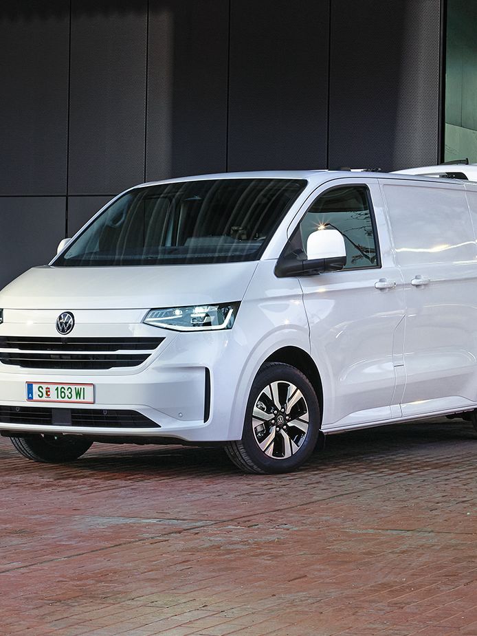 VW e-Transporter Kastenwagen wird geladen