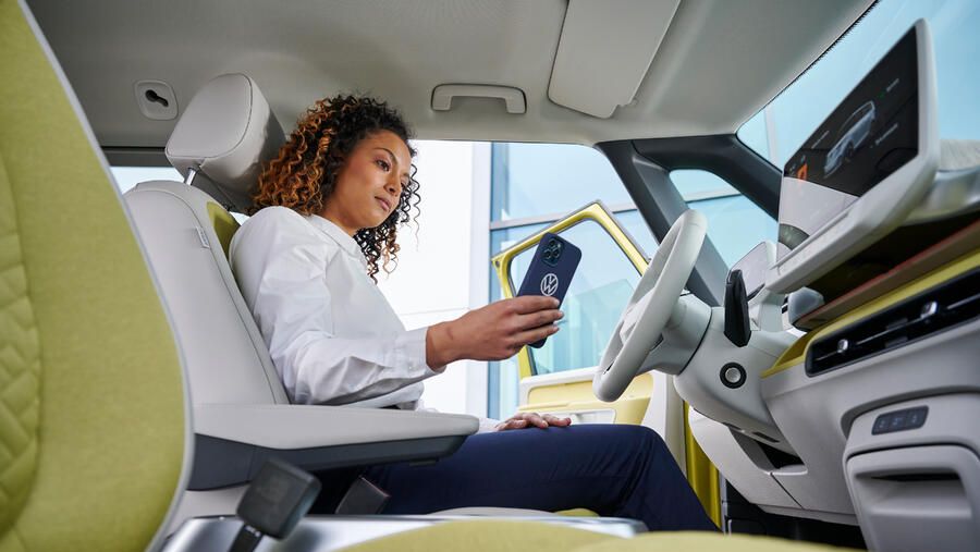 VW cinzento na inspeção 