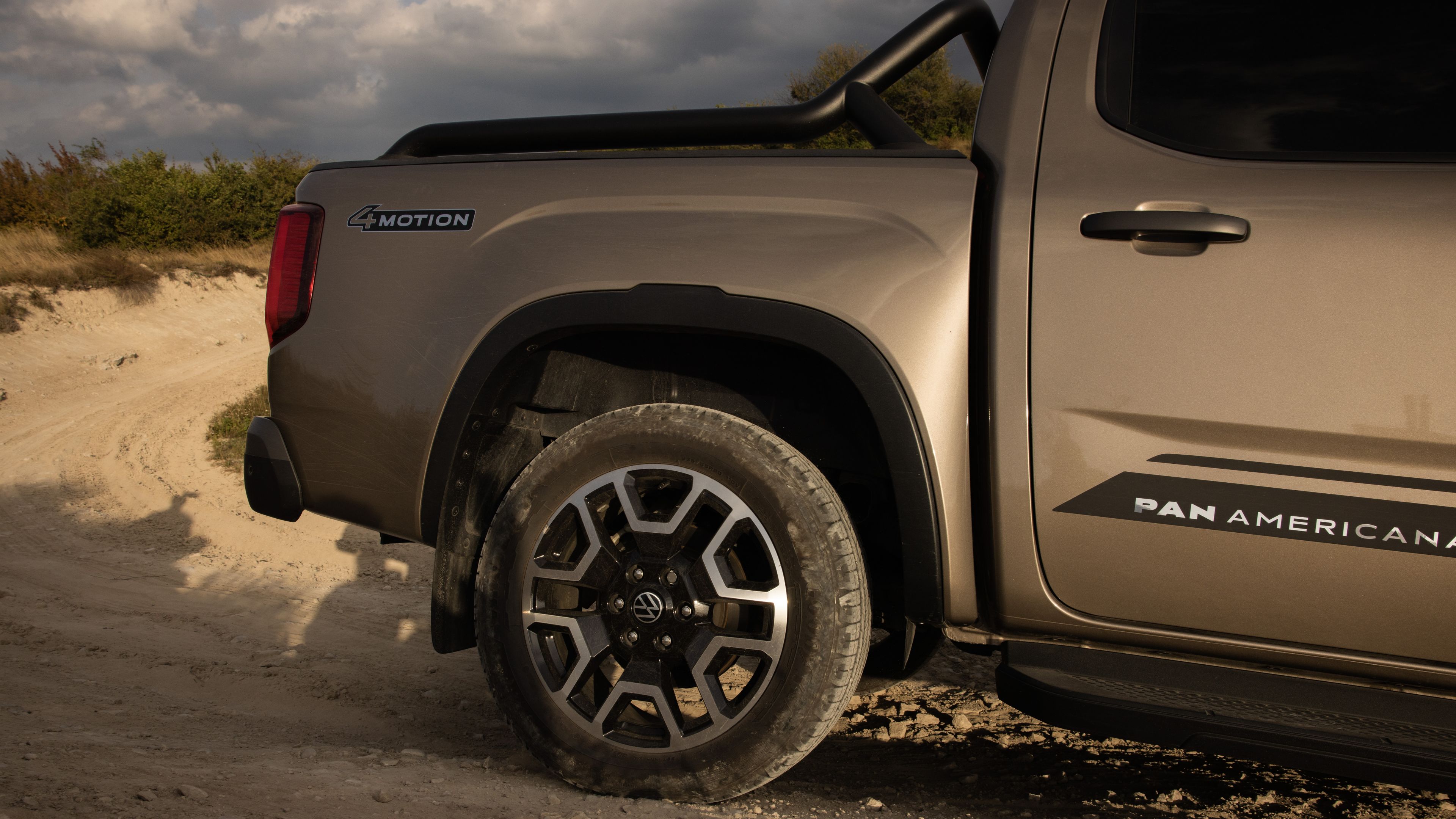 VW Amarok, mostra jante da roda traseira