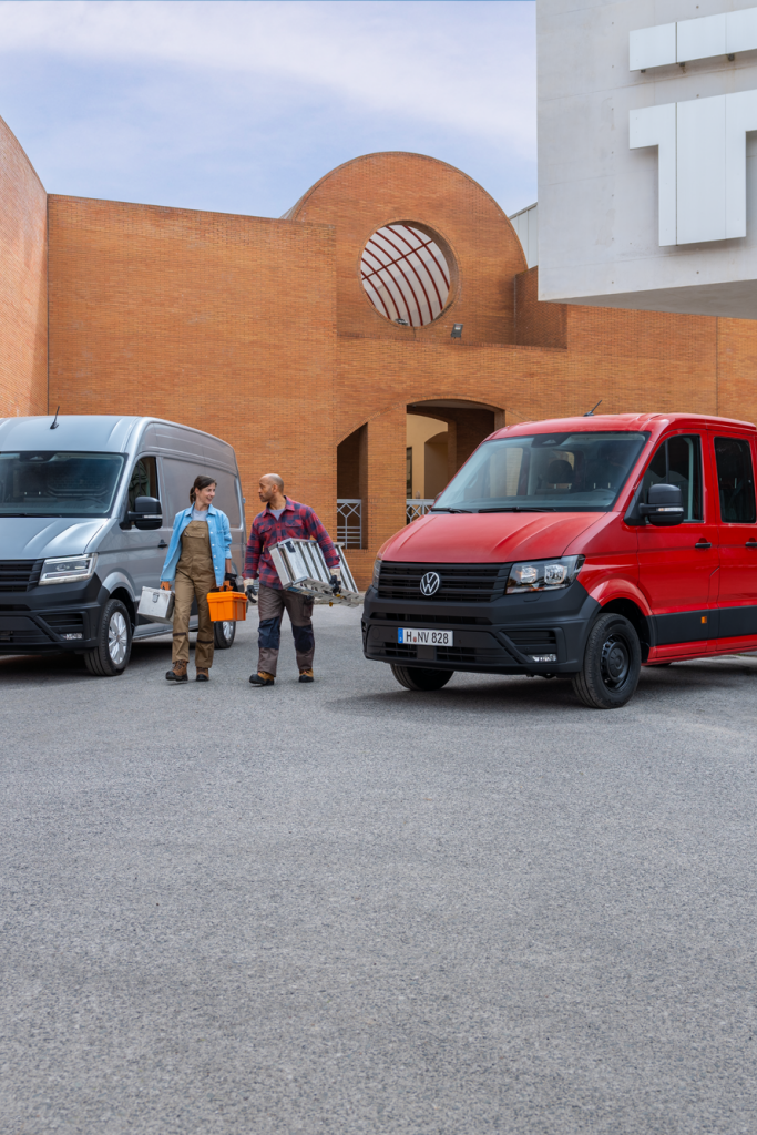 VW Crafter Furgão e VW Crafter com Caixa de Carga Aberta