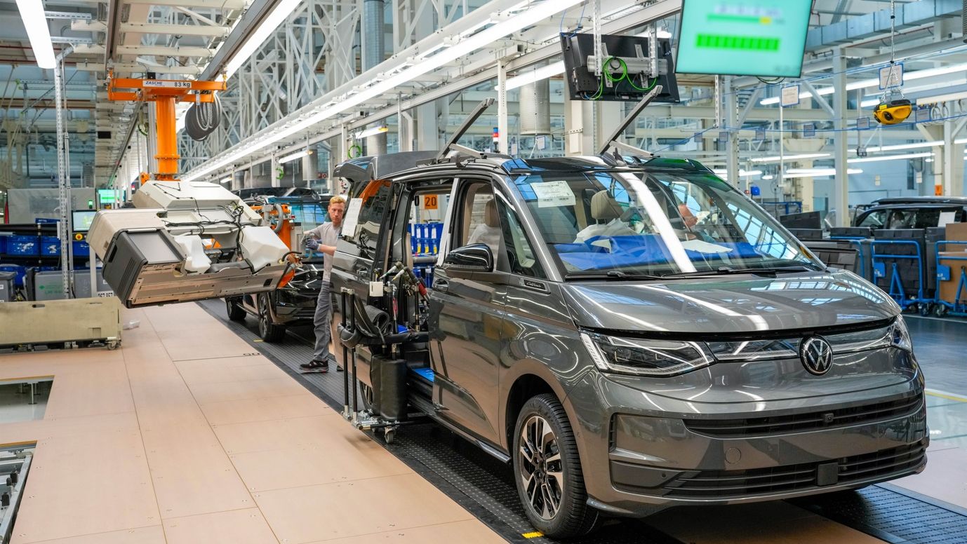 Multivan e California: produção dos modelos atualizados arranca na Volkswagen Veículos Comerciais em Hanover