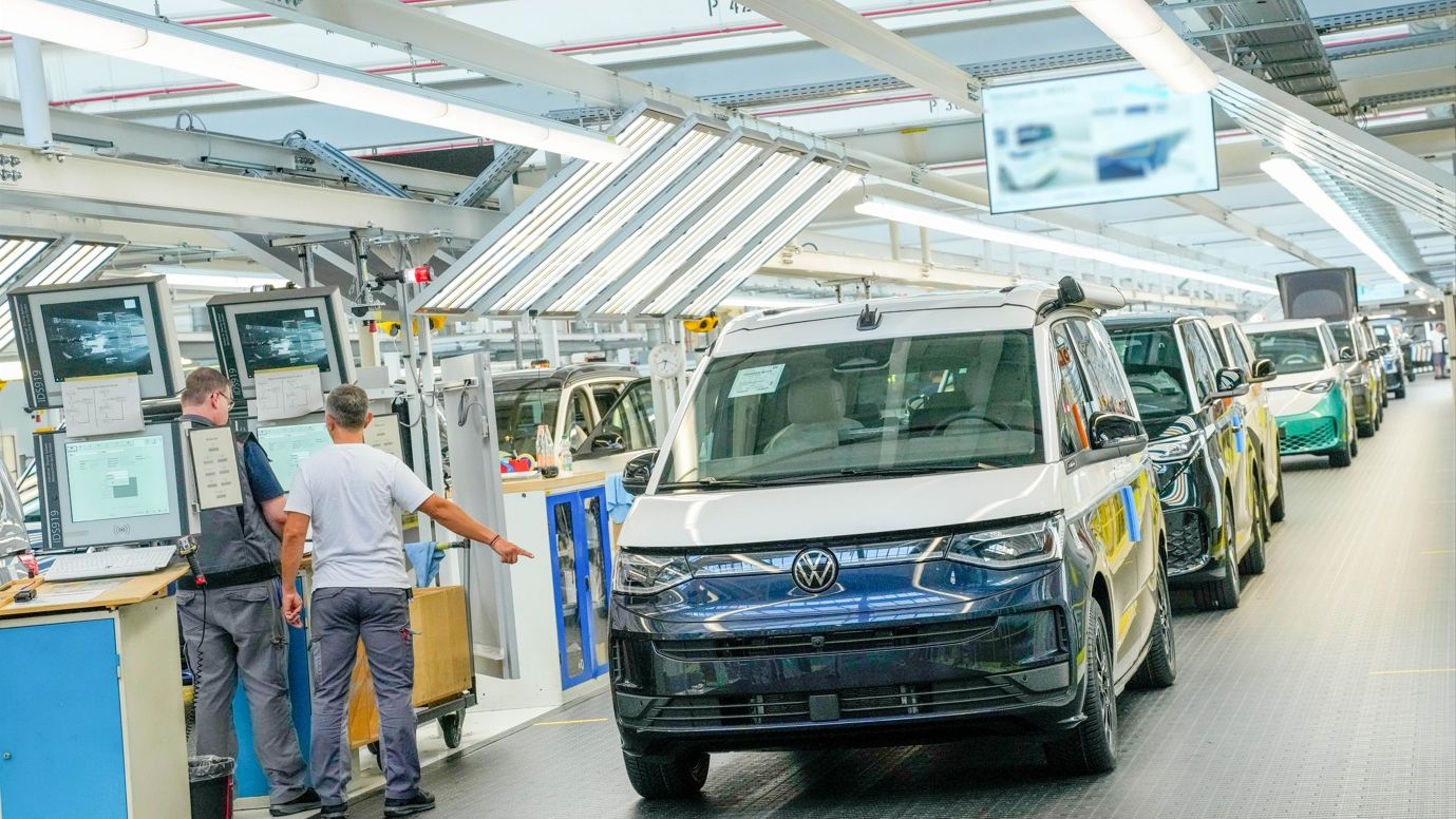 Multivan e California: produção dos modelos atualizados arranca na Volkswagen Veículos Comerciais em Hanover