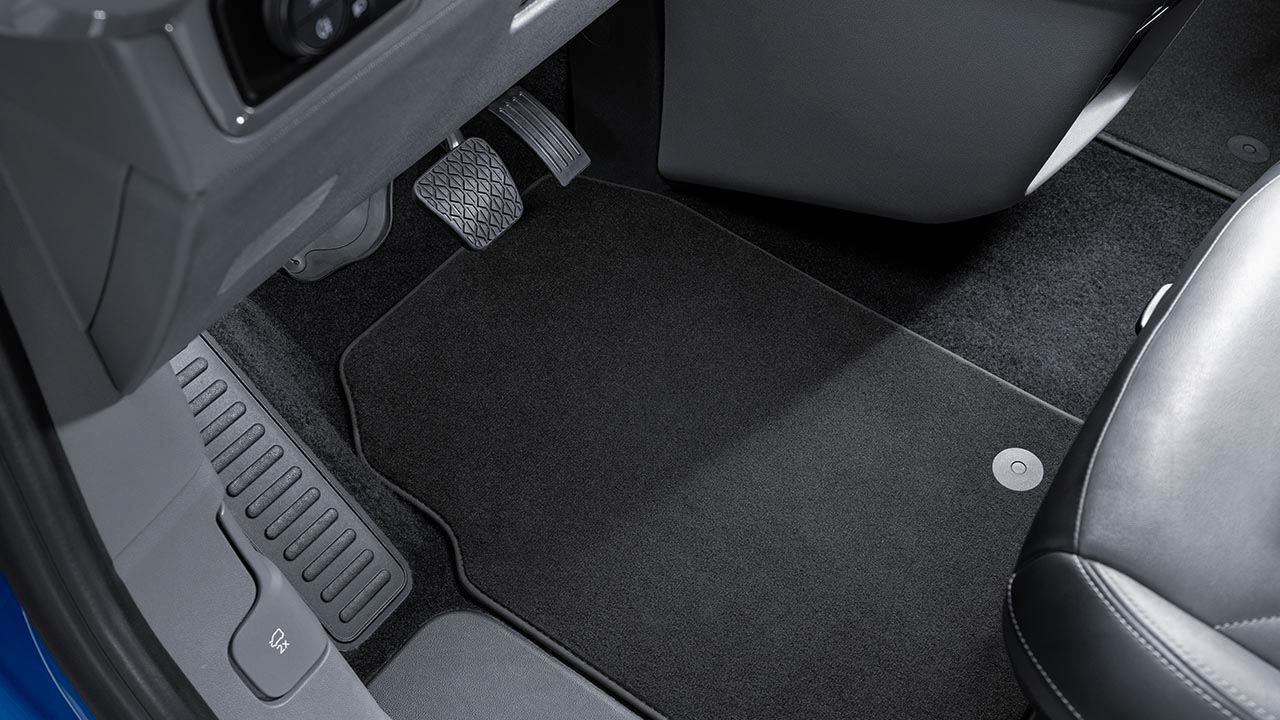 Volkswagen Textilfußmatte für den Transporter T7 new Caravelle.