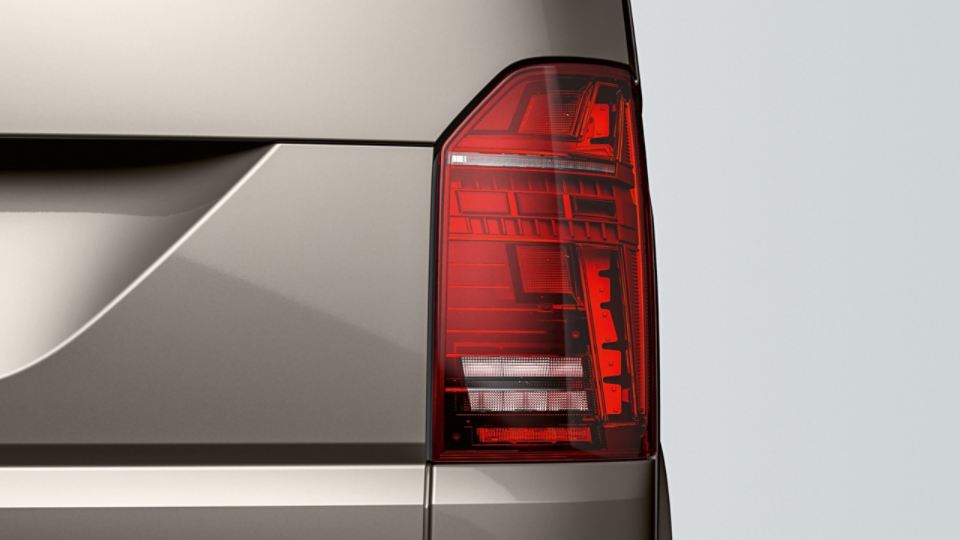 Vista frontal da luz traseira LED da Volkswagen Transporter Cargo