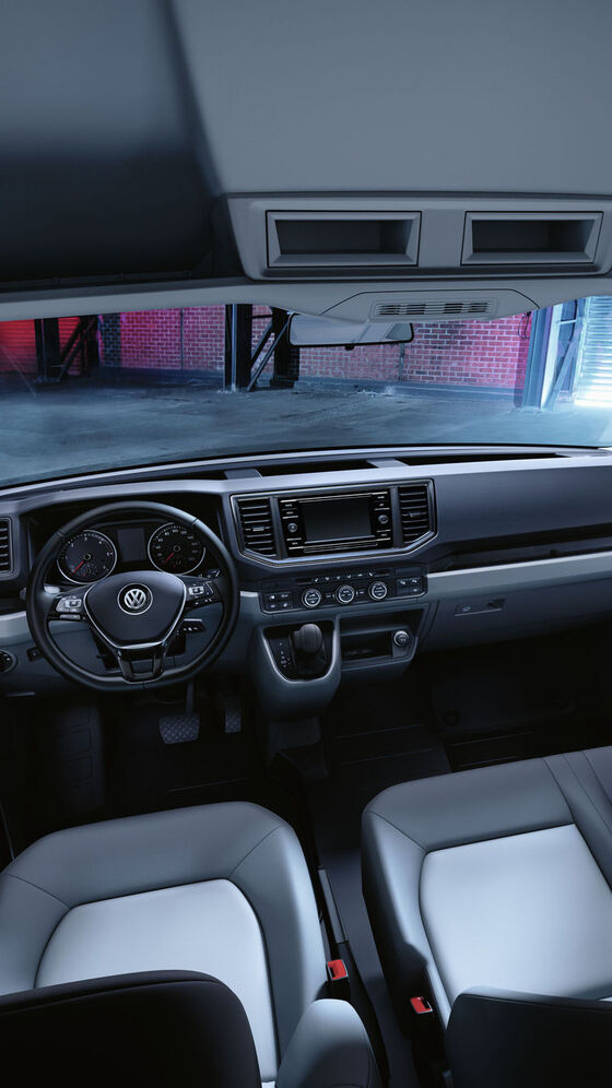 Interior do furgão VW Crafter Chassis