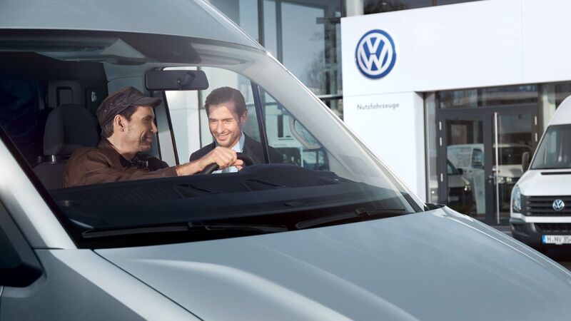 VW Amarok numa estrada de terra a utilizar o 4-Motion